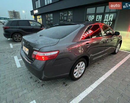 Сірий Тойота Камрі, об'ємом двигуна 3.5 л та пробігом 250 тис. км за 10500 $, фото 4 на Automoto.ua
