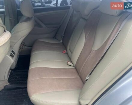 Серый Тойота Камри, объемом двигателя 2.4 л и пробегом 320 тыс. км за 5990 $, фото 24 на Automoto.ua