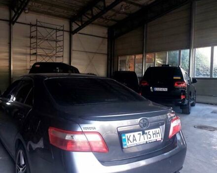 Серый Тойота Камри, объемом двигателя 3.5 л и пробегом 335 тыс. км за 10000 $, фото 11 на Automoto.ua