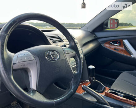 Серый Тойота Камри, объемом двигателя 2.4 л и пробегом 279 тыс. км за 9600 $, фото 20 на Automoto.ua
