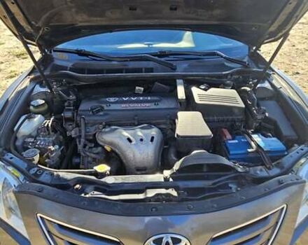 Серый Тойота Камри, объемом двигателя 2.4 л и пробегом 358 тыс. км за 10000 $, фото 24 на Automoto.ua