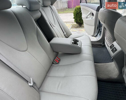 Сірий Тойота Камрі, об'ємом двигуна 2.4 л та пробігом 67 тис. км за 12900 $, фото 39 на Automoto.ua