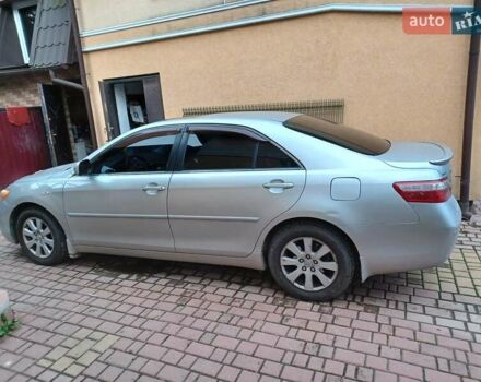 Сірий Тойота Камрі, об'ємом двигуна 2.4 л та пробігом 185 тис. км за 10500 $, фото 1 на Automoto.ua