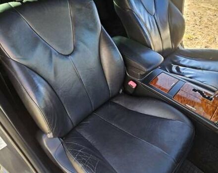 Серый Тойота Камри, объемом двигателя 2.4 л и пробегом 358 тыс. км за 10000 $, фото 17 на Automoto.ua