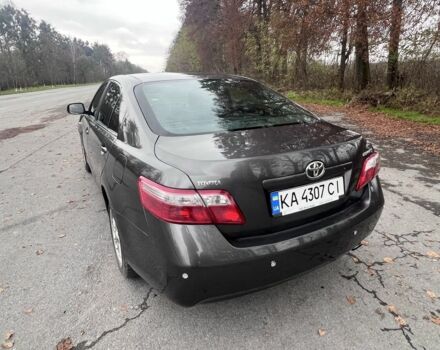 Серый Тойота Камри, объемом двигателя 2.4 л и пробегом 260 тыс. км за 8100 $, фото 1 на Automoto.ua