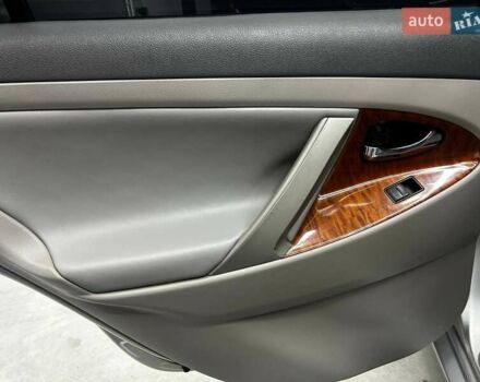 Сірий Тойота Камрі, об'ємом двигуна 3.46 л та пробігом 226 тис. км за 8500 $, фото 19 на Automoto.ua