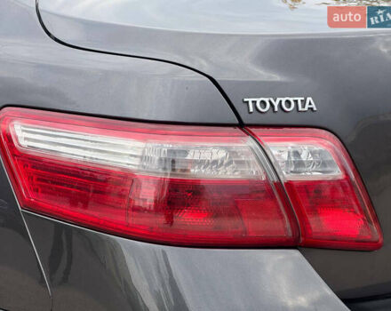 Серый Тойота Камри, объемом двигателя 2.4 л и пробегом 162 тыс. км за 9550 $, фото 13 на Automoto.ua