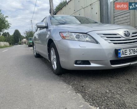 Сірий Тойота Камрі, об'ємом двигуна 3.5 л та пробігом 280 тис. км за 8500 $, фото 4 на Automoto.ua