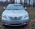 Серый Тойота Камри, объемом двигателя 2.4 л и пробегом 261 тыс. км за 7600 $, фото 5 на Automoto.ua