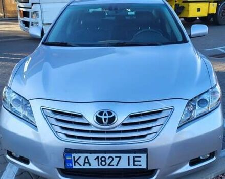 Серый Тойота Камри, объемом двигателя 2.36 л и пробегом 413 тыс. км за 8700 $, фото 5 на Automoto.ua