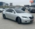 Серый Тойота Камри, объемом двигателя 2.4 л и пробегом 320 тыс. км за 5990 $, фото 10 на Automoto.ua