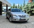 Серый Тойота Камри, объемом двигателя 3.5 л и пробегом 168 тыс. км за 9000 $, фото 1 на Automoto.ua