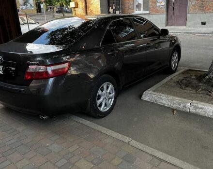 Серый Тойота Камри, объемом двигателя 2.4 л и пробегом 213 тыс. км за 9300 $, фото 3 на Automoto.ua