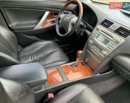 Серый Тойота Камри, объемом двигателя 3.5 л и пробегом 264 тыс. км за 8700 $, фото 18 на Automoto.ua