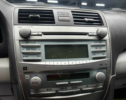 Сірий Тойота Камрі, об'ємом двигуна 3.5 л та пробігом 226 тис. км за 8500 $, фото 11 на Automoto.ua