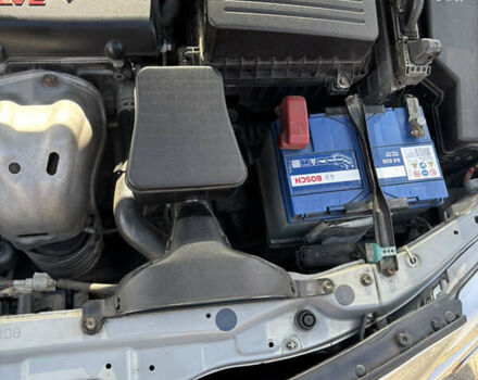 Сірий Тойота Камрі, об'ємом двигуна 2.4 л та пробігом 192 тис. км за 9500 $, фото 12 на Automoto.ua