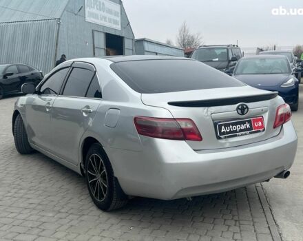 Серый Тойота Камри, объемом двигателя 2.4 л и пробегом 320 тыс. км за 5990 $, фото 6 на Automoto.ua