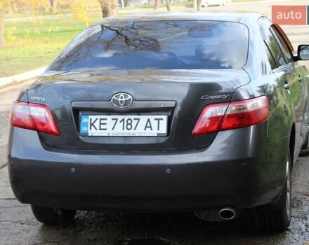 Серый Тойота Камри, объемом двигателя 2.36 л и пробегом 188 тыс. км за 10200 $, фото 6 на Automoto.ua