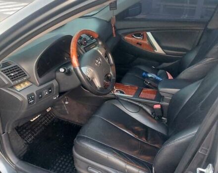 Серый Тойота Камри, объемом двигателя 3.5 л и пробегом 335 тыс. км за 10000 $, фото 9 на Automoto.ua