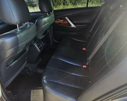 Серый Тойота Камри, объемом двигателя 2.4 л и пробегом 358 тыс. км за 10000 $, фото 11 на Automoto.ua