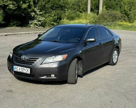 Серый Тойота Камри, объемом двигателя 2.36 л и пробегом 314 тыс. км за 8750 $, фото 3 на Automoto.ua