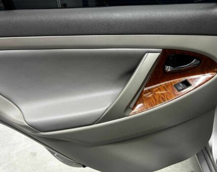 Сірий Тойота Камрі, об'ємом двигуна 3.5 л та пробігом 226 тис. км за 8500 $, фото 19 на Automoto.ua