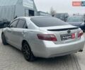 Серый Тойота Камри, объемом двигателя 2.4 л и пробегом 320 тыс. км за 5990 $, фото 6 на Automoto.ua
