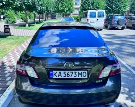 Серый Тойота Камри, объемом двигателя 2.4 л и пробегом 228 тыс. км за 9000 $, фото 4 на Automoto.ua