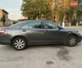 Серый Тойота Камри, объемом двигателя 2.4 л и пробегом 350 тыс. км за 10000 $, фото 1 на Automoto.ua