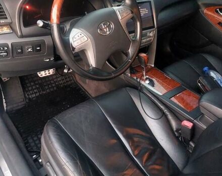 Серый Тойота Камри, объемом двигателя 3.5 л и пробегом 335 тыс. км за 10000 $, фото 5 на Automoto.ua