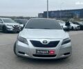 Серый Тойота Камри, объемом двигателя 2.4 л и пробегом 320 тыс. км за 5990 $, фото 11 на Automoto.ua