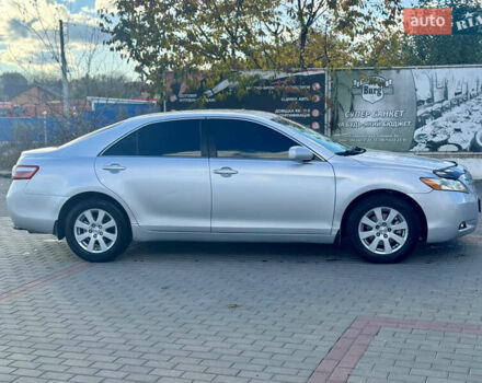 Тойота Камри 2008 в Жмеренке на Automoto.ua Серый Тойота Камри, объемом двигателя 2.36 л и пробегом 256 тыс. км за 8200 $, фото 3 на Automoto.ua