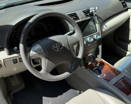 Сірий Тойота Камрі, об'ємом двигуна 2.36 л та пробігом 121 тис. км за 10500 $, фото 8 на Automoto.ua