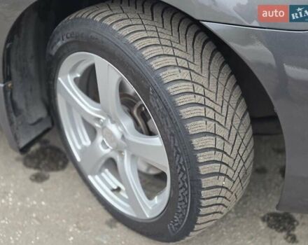 Серый Тойота Камри, объемом двигателя 2.36 л и пробегом 285 тыс. км за 9200 $, фото 21 на Automoto.ua