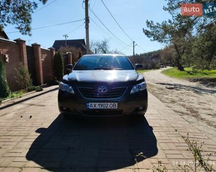 Сірий Тойота Камрі, об'ємом двигуна 2.4 л та пробігом 280 тис. км за 8999 $, фото 27 на Automoto.ua