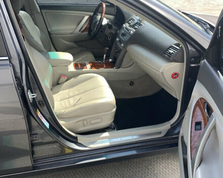 Сірий Тойота Камрі, об'ємом двигуна 3.46 л та пробігом 194 тис. км за 10000 $, фото 6 на Automoto.ua