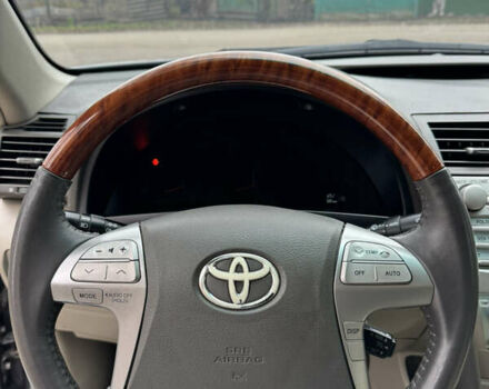 Сірий Тойота Камрі, об'ємом двигуна 3.5 л та пробігом 260 тис. км за 9400 $, фото 27 на Automoto.ua