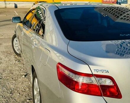 Серый Тойота Камри, объемом двигателя 2.36 л и пробегом 179 тыс. км за 9700 $, фото 7 на Automoto.ua