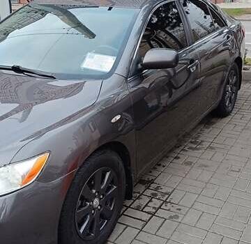 Сірий Тойота Камрі, об'ємом двигуна 2.4 л та пробігом 297 тис. км за 9150 $, фото 19 на Automoto.ua
