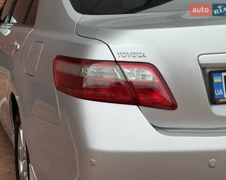 Серый Тойота Камри, объемом двигателя 3.5 л и пробегом 223 тыс. км за 8300 $, фото 18 на Automoto.ua