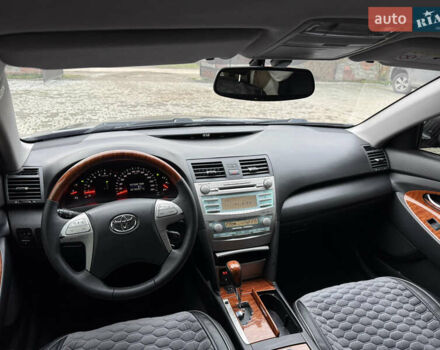 Сірий Тойота Камрі, об'ємом двигуна 3.46 л та пробігом 400 тис. км за 8800 $, фото 22 на Automoto.ua