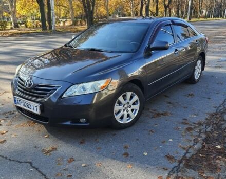 Серый Тойота Камри, объемом двигателя 2.4 л и пробегом 193 тыс. км за 9900 $, фото 3 на Automoto.ua