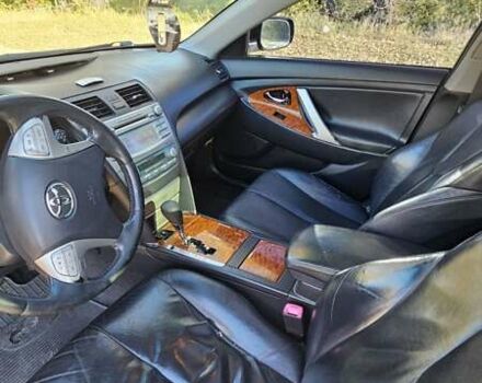 Серый Тойота Камри, объемом двигателя 2.4 л и пробегом 358 тыс. км за 10000 $, фото 14 на Automoto.ua