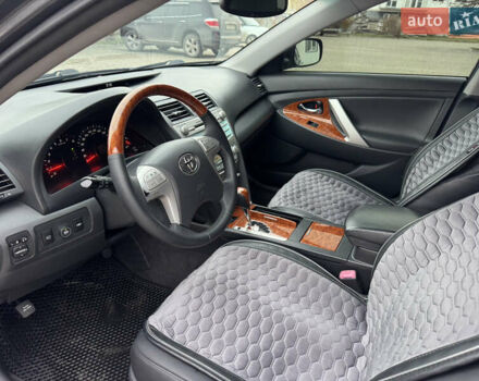 Сірий Тойота Камрі, об'ємом двигуна 3.46 л та пробігом 400 тис. км за 8800 $, фото 15 на Automoto.ua