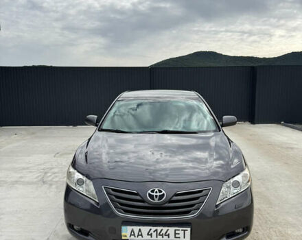 Серый Тойота Камри, объемом двигателя 3.5 л и пробегом 230 тыс. км за 10200 $, фото 13 на Automoto.ua
