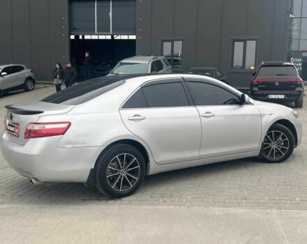 Серый Тойота Камри, объемом двигателя 2.4 л и пробегом 320 тыс. км за 5990 $, фото 9 на Automoto.ua