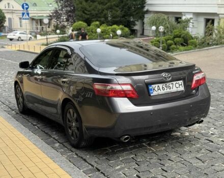 Серый Тойота Камри, объемом двигателя 3.5 л и пробегом 336 тыс. км за 8800 $, фото 1 на Automoto.ua