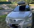 Сірий Тойота Камрі, об'ємом двигуна 2.4 л та пробігом 335 тис. км за 8800 $, фото 1 на Automoto.ua