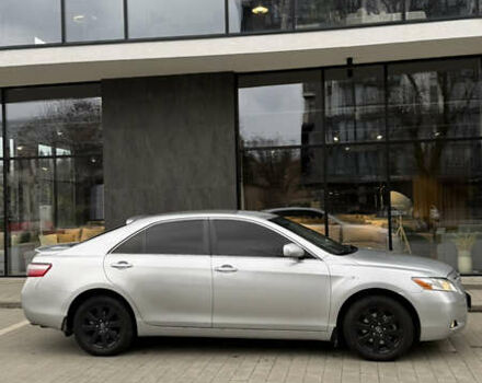 Серый Тойота Камри, объемом двигателя 2.36 л и пробегом 251 тыс. км за 7200 $, фото 7 на Automoto.ua