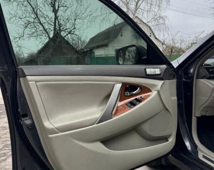 Сірий Тойота Камрі, об'ємом двигуна 3.5 л та пробігом 260 тис. км за 9400 $, фото 17 на Automoto.ua